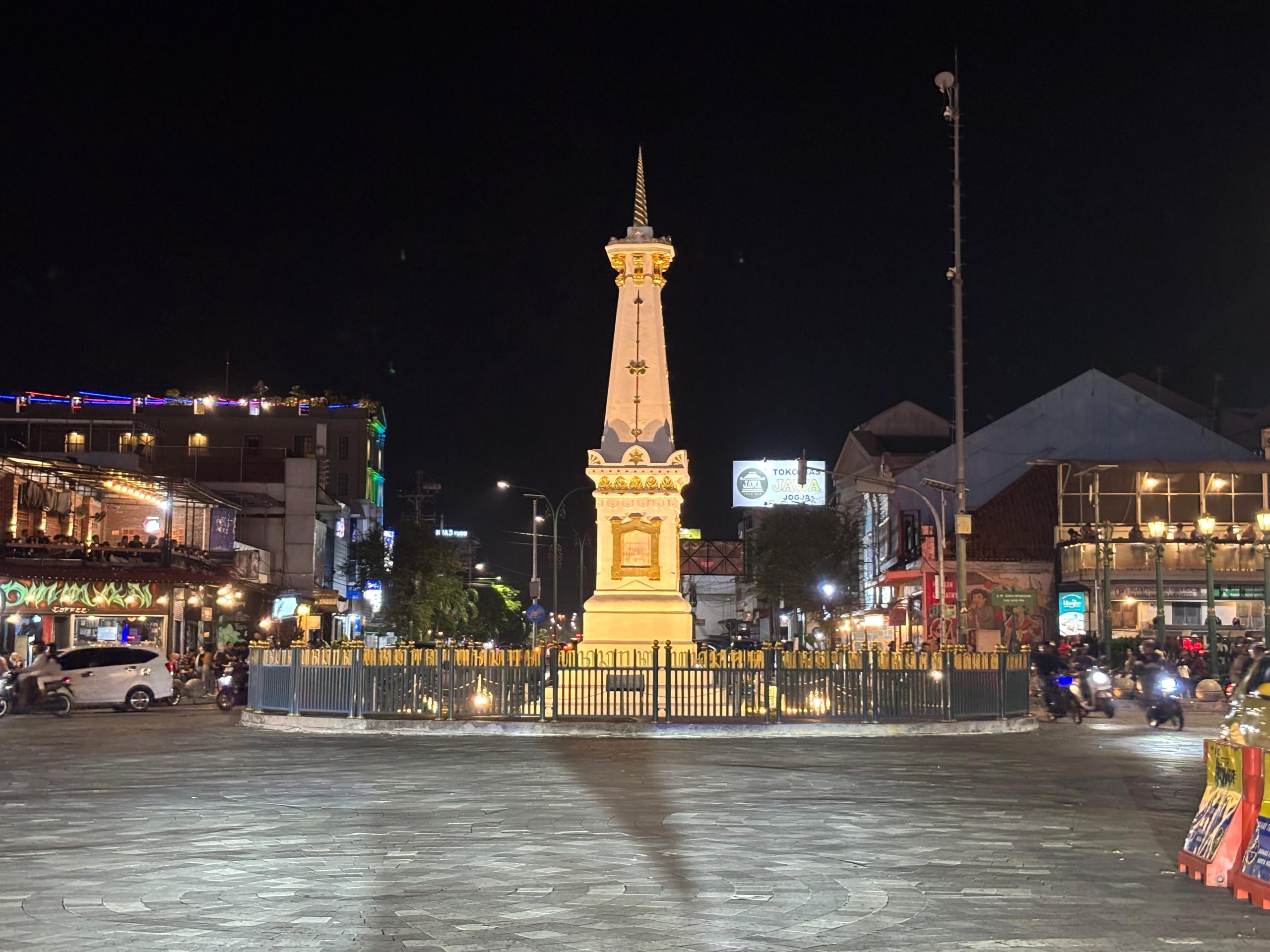 tugu jogja