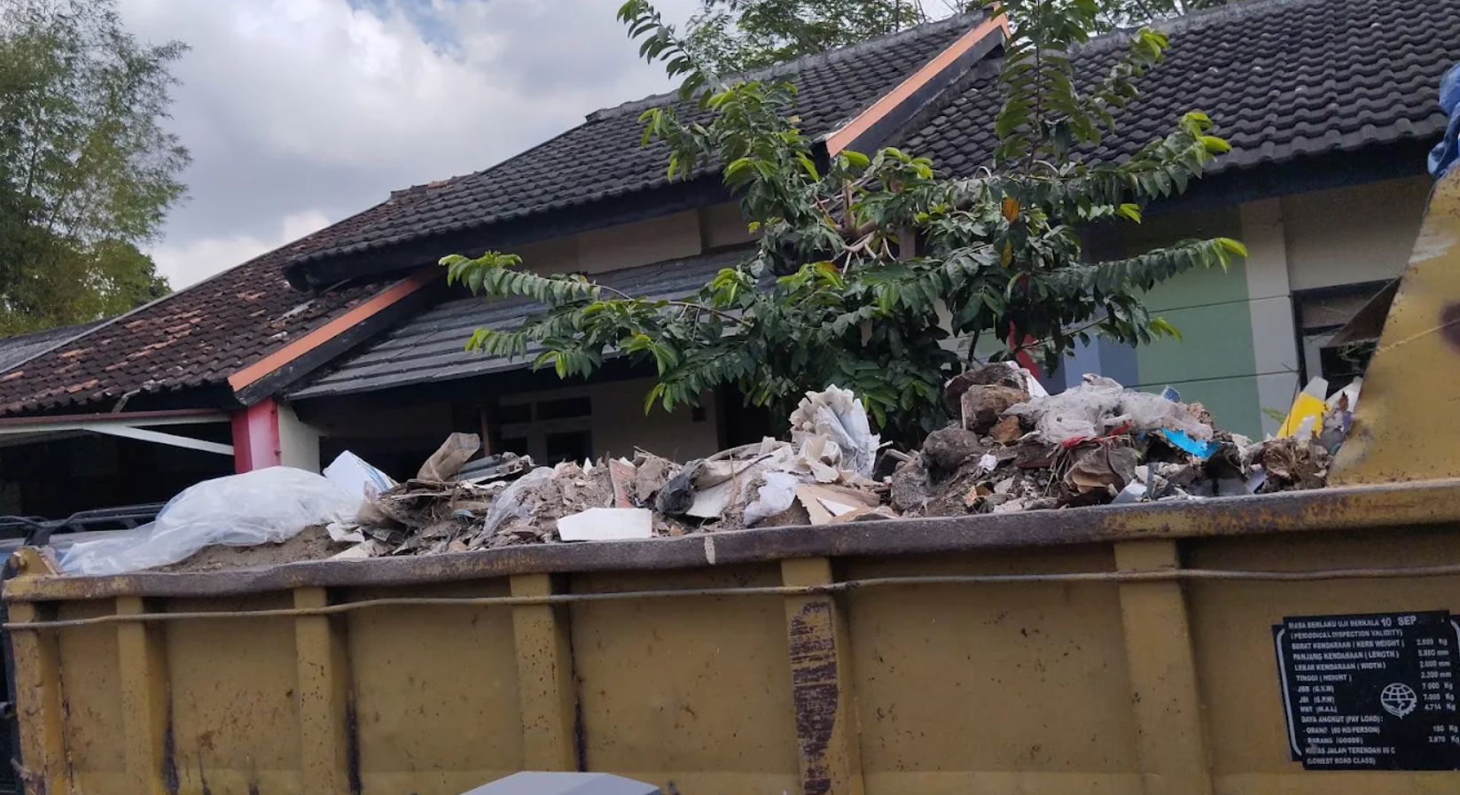Jasa Buang Puing Jogja: Solusi Praktis untuk Membersihkan Sisa Bangunan dan Renovasi